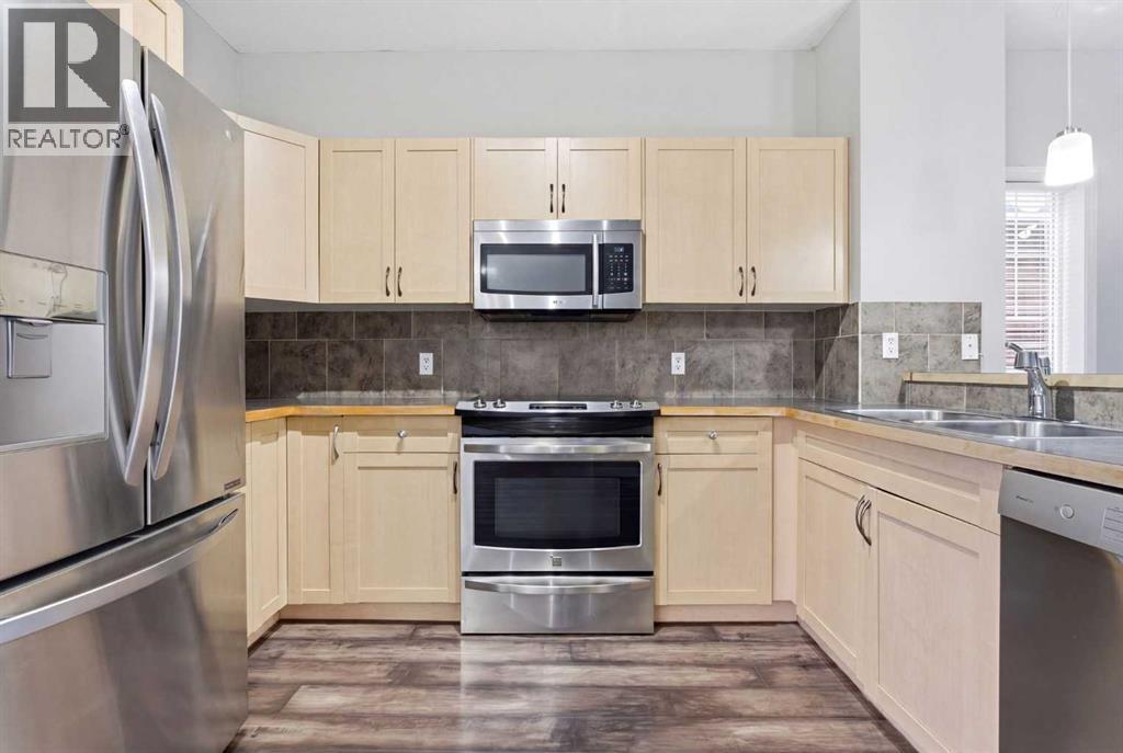Row / Townhouse for Sale in 6108, 111 Tarawood Lane NE|Calgary, Alberta T3J0C1 5