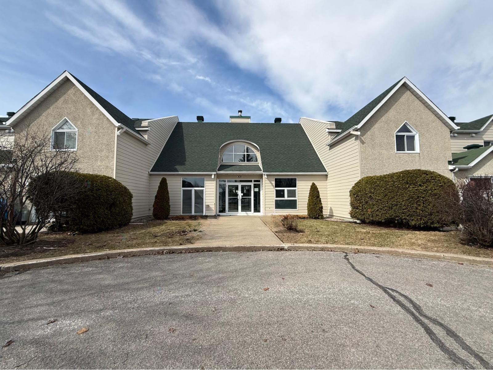 309 Rue du Carmel, #156, Repentigny (Repentigny), Quebec J5Y3Y3