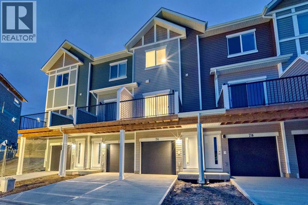 Row / Townhouse for Sale in 76 Tuscany Summit Square NW|Calgary, Alberta T3L0G1 2