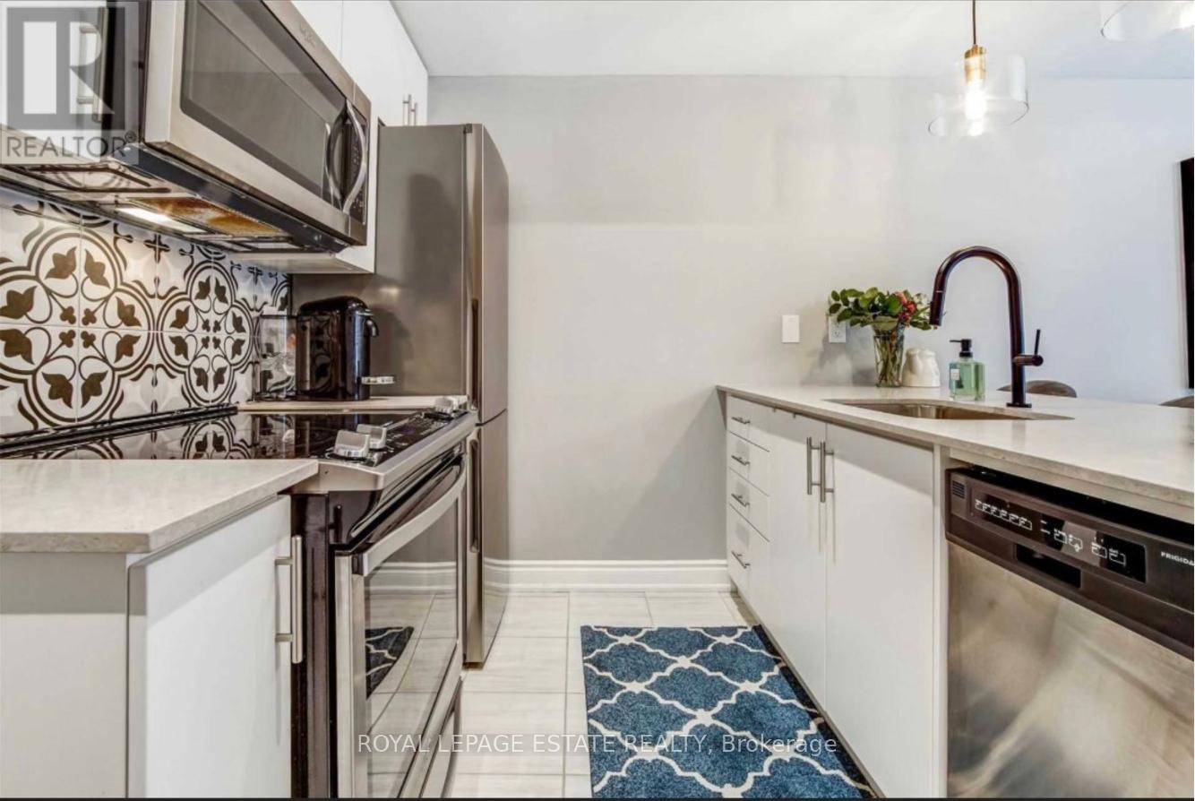Row / Townhouse for Sale in 66 - 28 FIELDWAY ROAD|Toronto (Islington-City Centre West), Ontario M8Z0E3 2