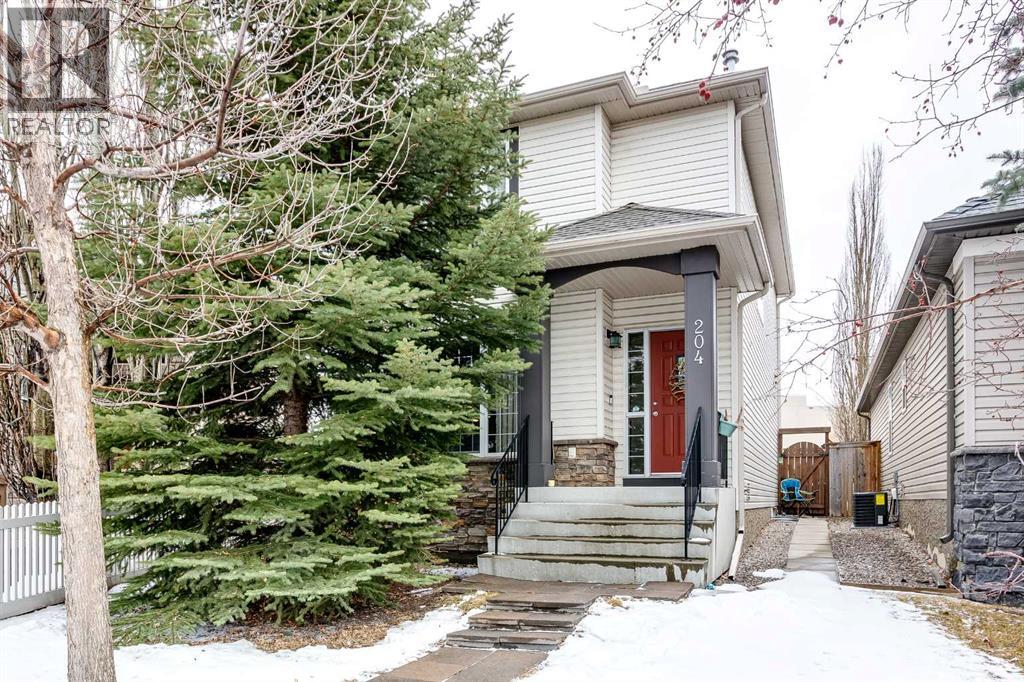 House for Sale in 204 Eversyde Circle SW|Calgary, Alberta T2Y4T4