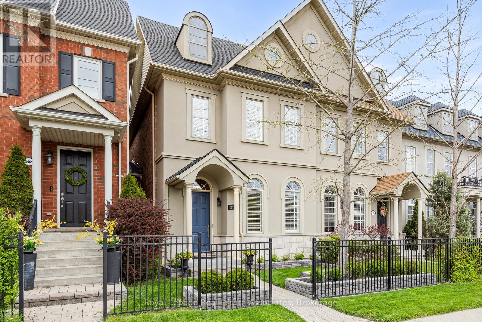 Row / Townhouse for Sale in 3467 EGLINTON AVENUE W|Mississauga (Churchill Meadows), Ontario L5M7T7 2