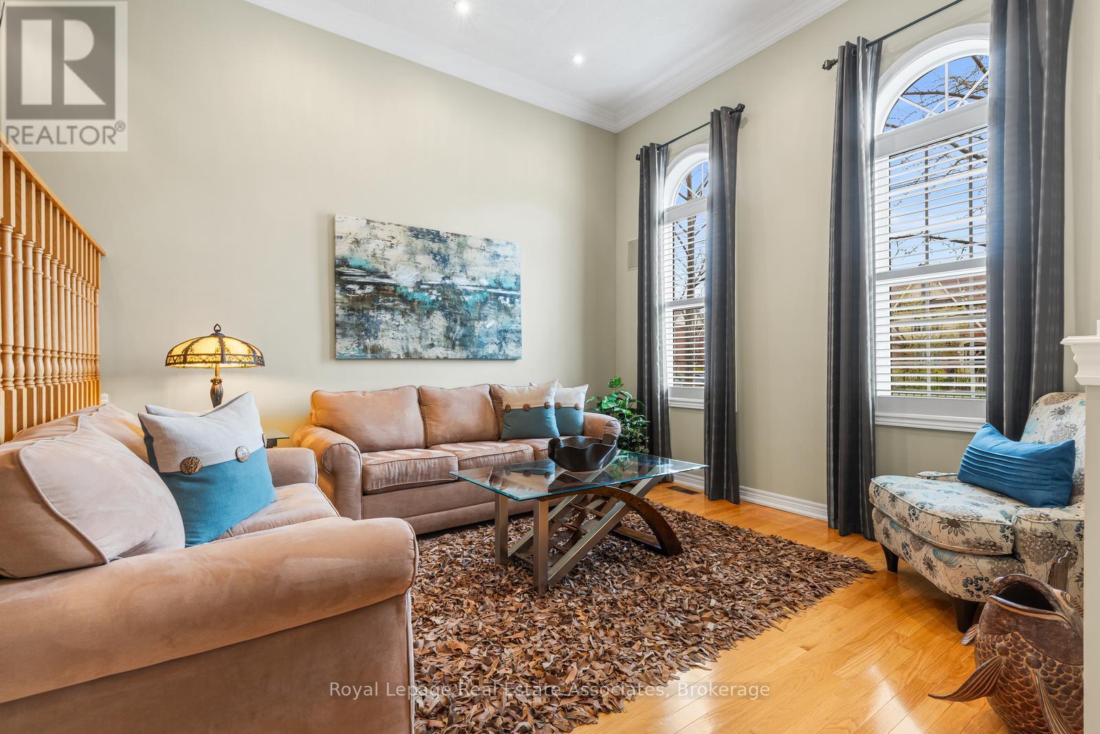 Row / Townhouse for Sale in 3467 EGLINTON AVENUE W|Mississauga (Churchill Meadows), Ontario L5M7T7 4