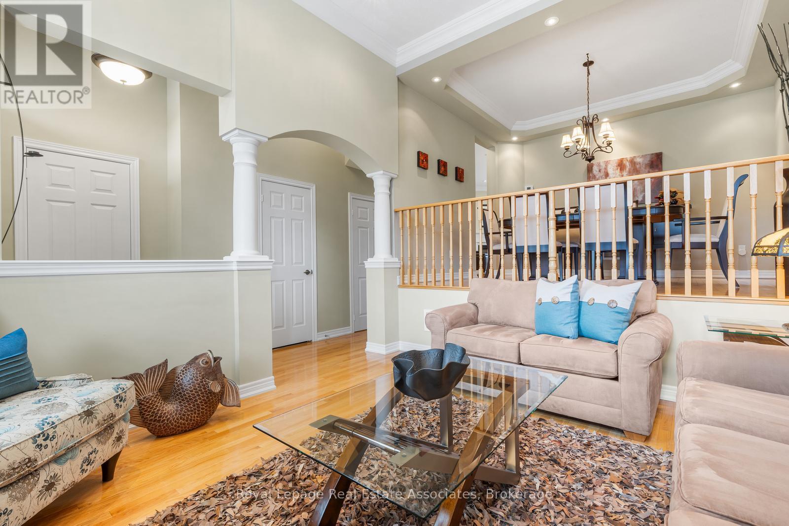 Row / Townhouse for Sale in 3467 EGLINTON AVENUE W|Mississauga (Churchill Meadows), Ontario L5M7T7 5