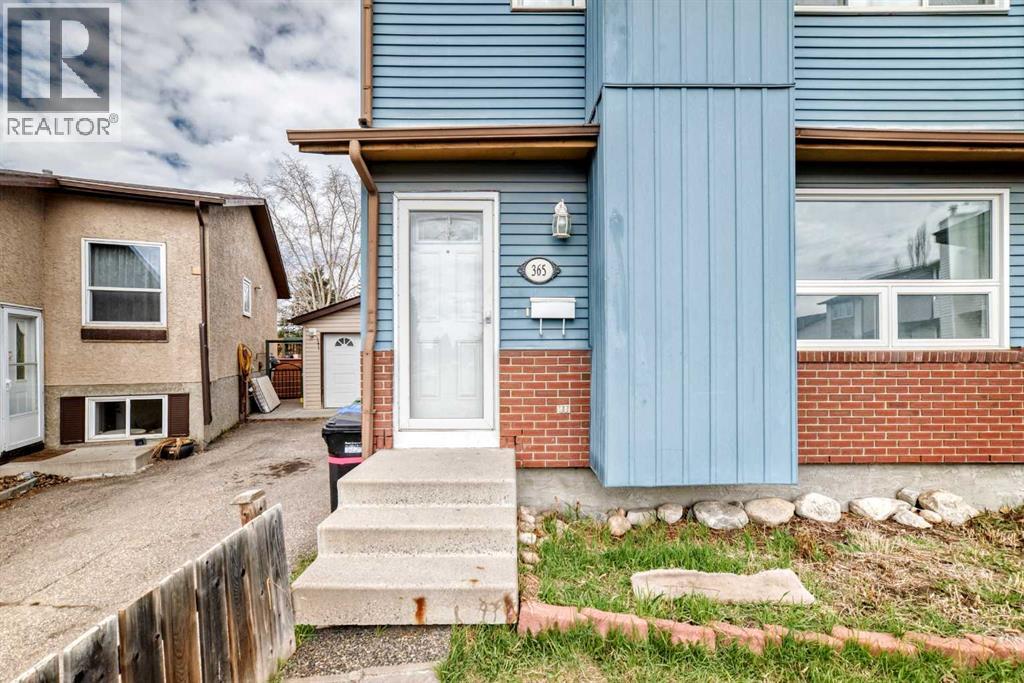 House for Sale in 365 Whitlock Way NE|Calgary, Alberta T1Y5C9 4
