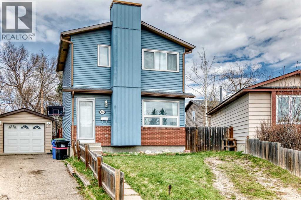 House for Sale in 365 Whitlock Way NE|Calgary, Alberta T1Y5C9 3