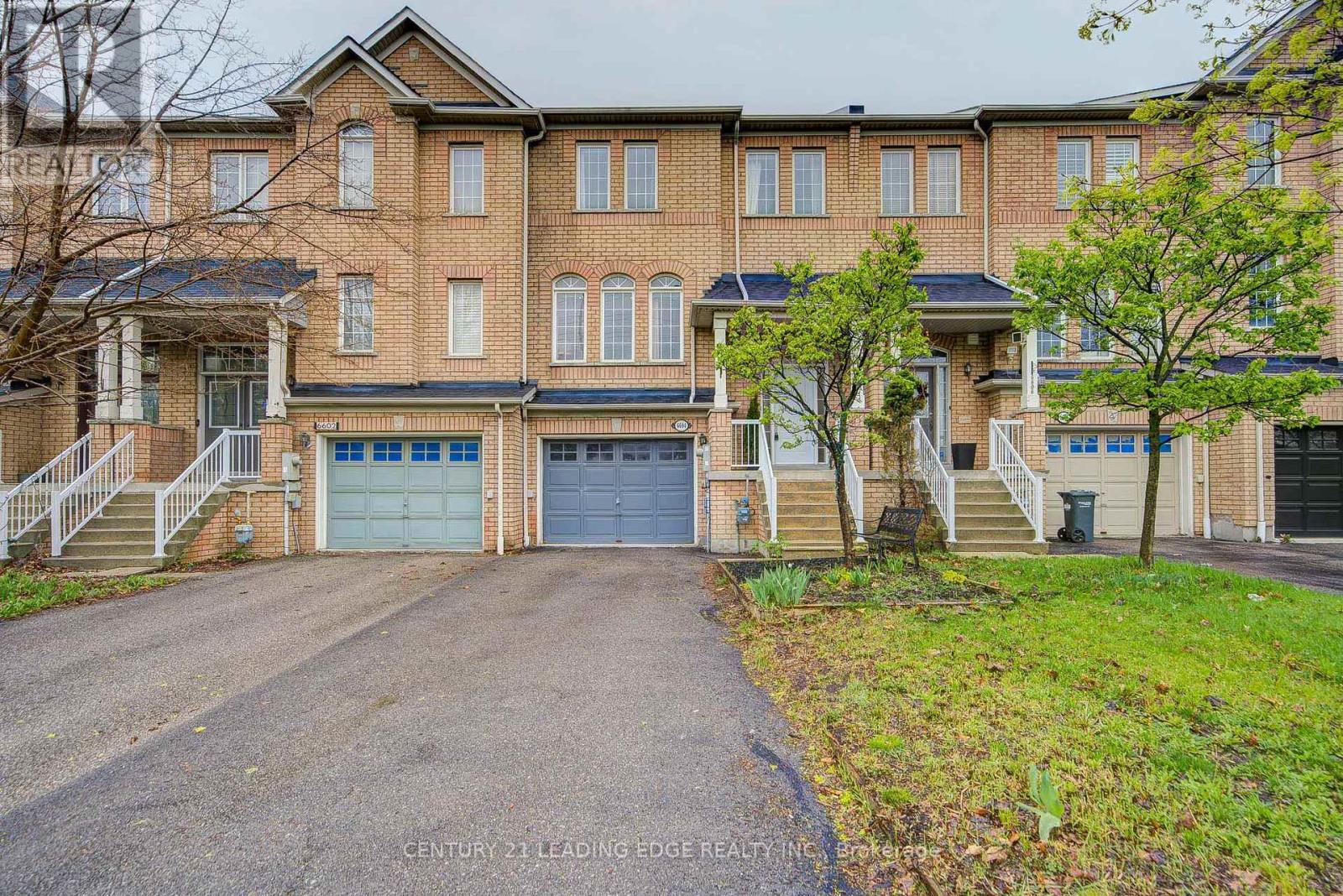 Row / Townhouse for Sale in 6604 OPERA GLASS CRESCENT|Mississauga (Meadowvale Village), Ontario L5W1R8 3