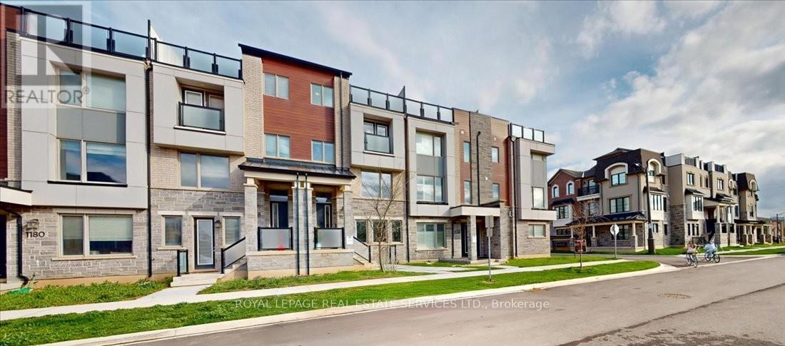 Row / Townhouse for Sale in 1176 WHEAT BOOM DRIVE|Oakville (JM Joshua Meadows), Ontario L6H7W4