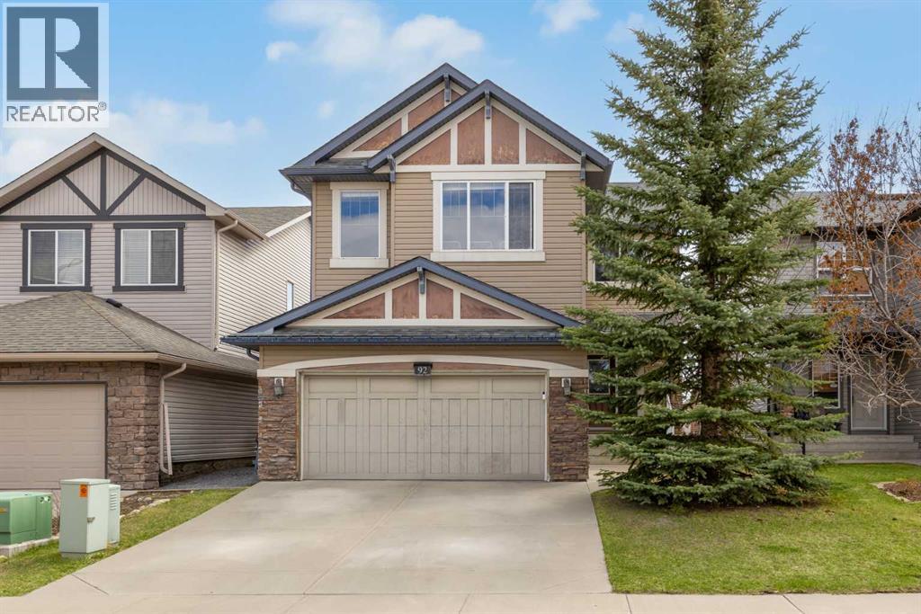 House for Sale in 92 Everoak Close SW|Calgary, Alberta T2Y0C3