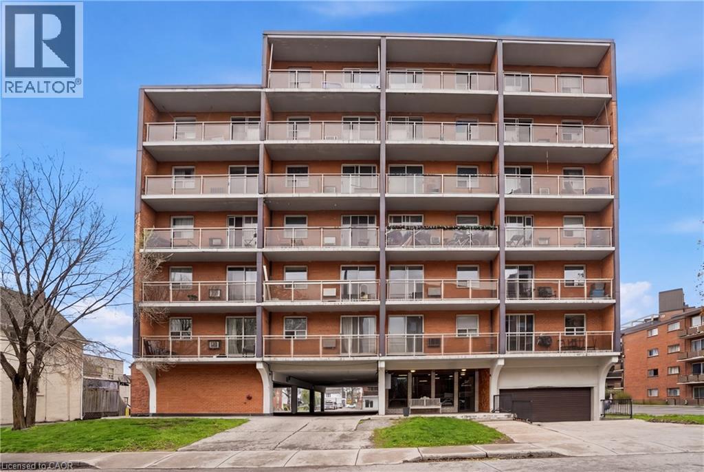 30 SUMMIT Avenue Unit# 303, Hamilton, Ontario L8V2R8