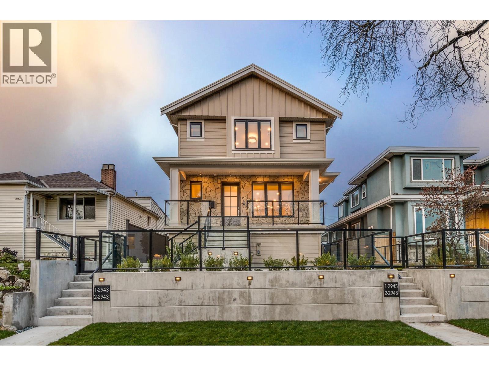 1 2943 E 44TH AVENUE|Vancouver, British Columbia V5R3A9
