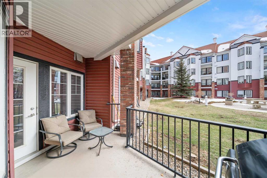 Apartment for Sale in 117, 60 Royal Oak Plaza NW|Calgary, Alberta T3G0A7 5
