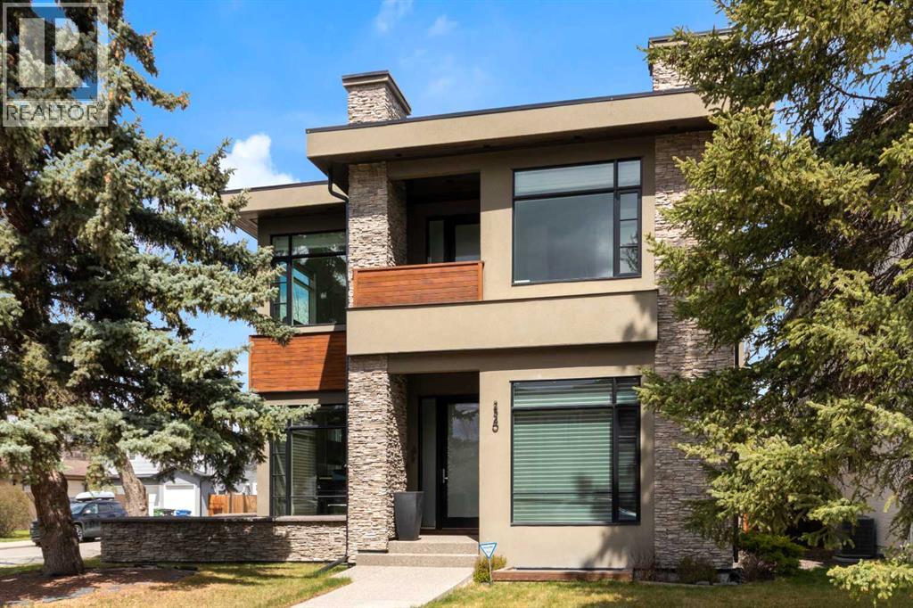 House for Sale in 2540 2 Avenue NW|Calgary, Alberta T2N0H6
