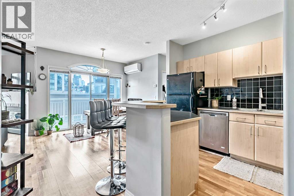 Apartment for Sale in 306, 1026 12 Avenue SW|Calgary, Alberta T2R0J6 2
