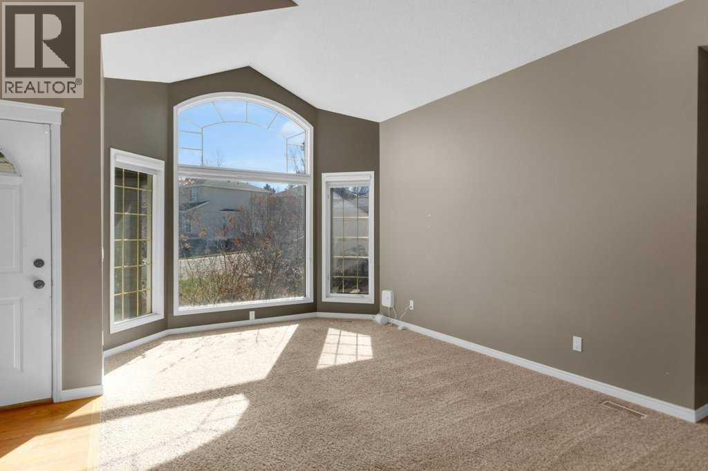 House for Sale in 63 Mt Assiniboine Circle SE|Calgary, Alberta T2Z2N6 4