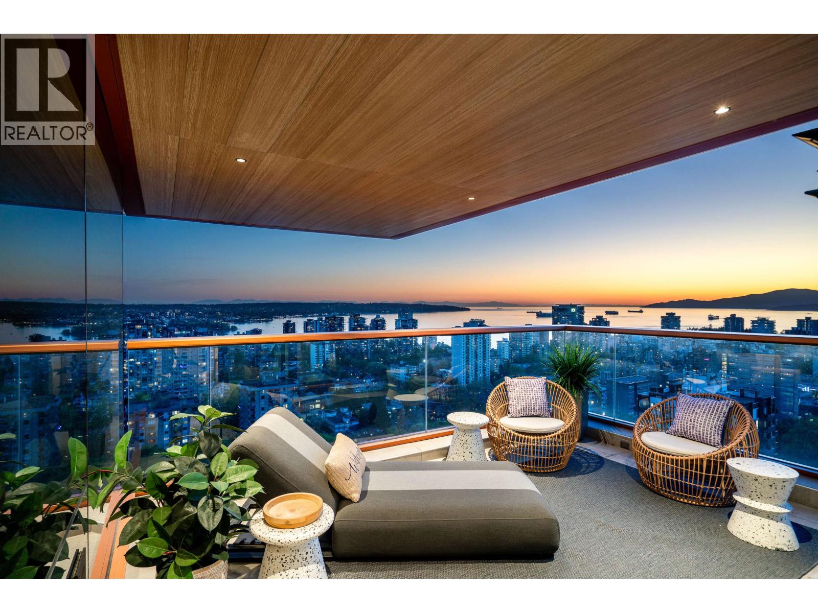 2901 1408 ROBSON STREET|Vancouver, British Columbia V6G1B9