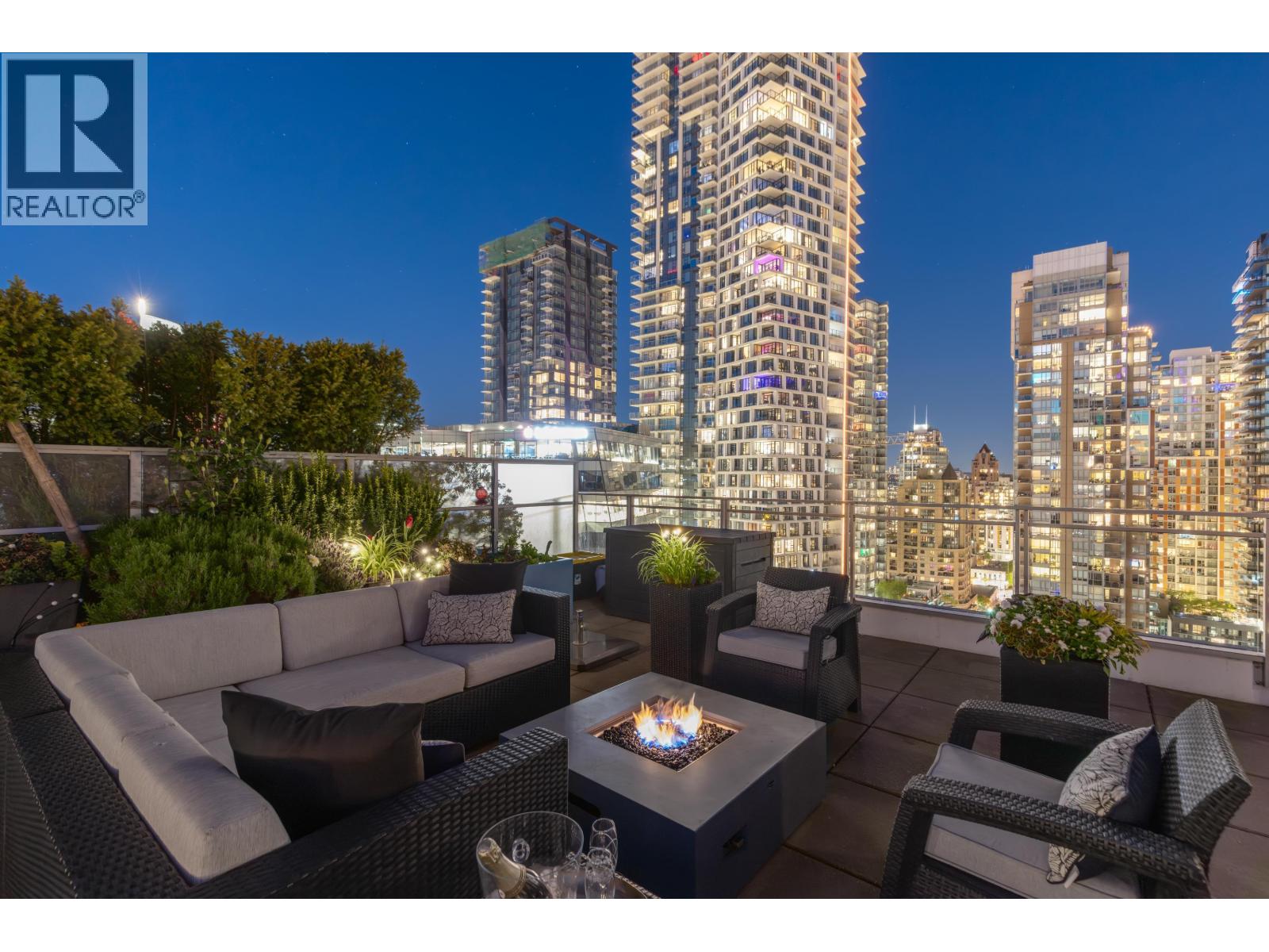 1803 1009 HARWOOD STREET|Vancouver, British Columbia V6E0C2