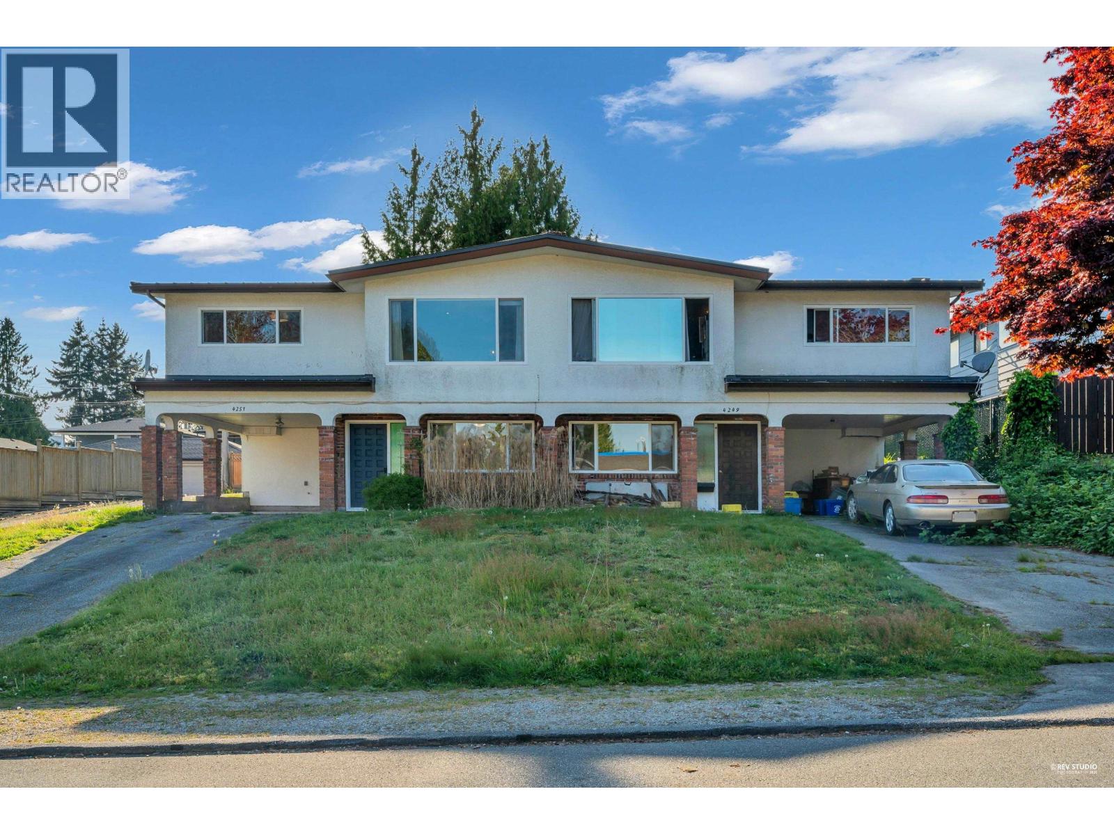 4249 - 4251 BARKER AVENUE|Burnaby, British Columbia V5G3C3
