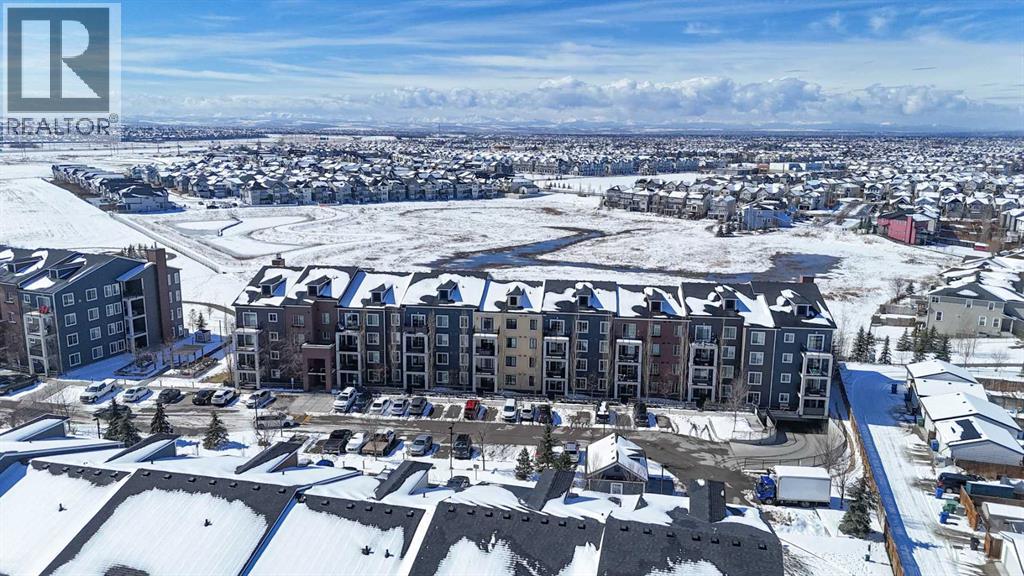 Apartment for Sale in 4311, 99 Copperstone Park|Calgary, Alberta T2Z5C9 4