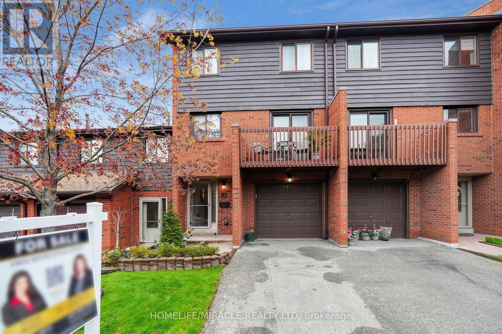 Row / Townhouse for Sale in 32 - 4165 FIELDGATE DRIVE|Mississauga (Rathwood), Ontario L4W2M9 5