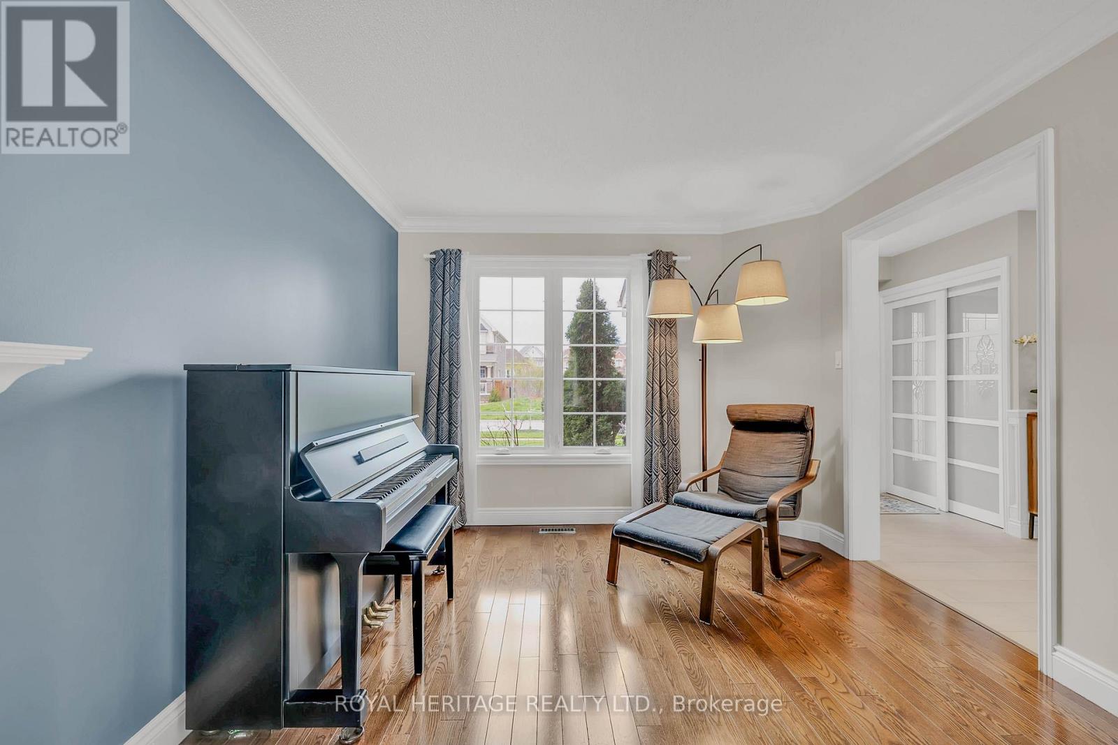property-image