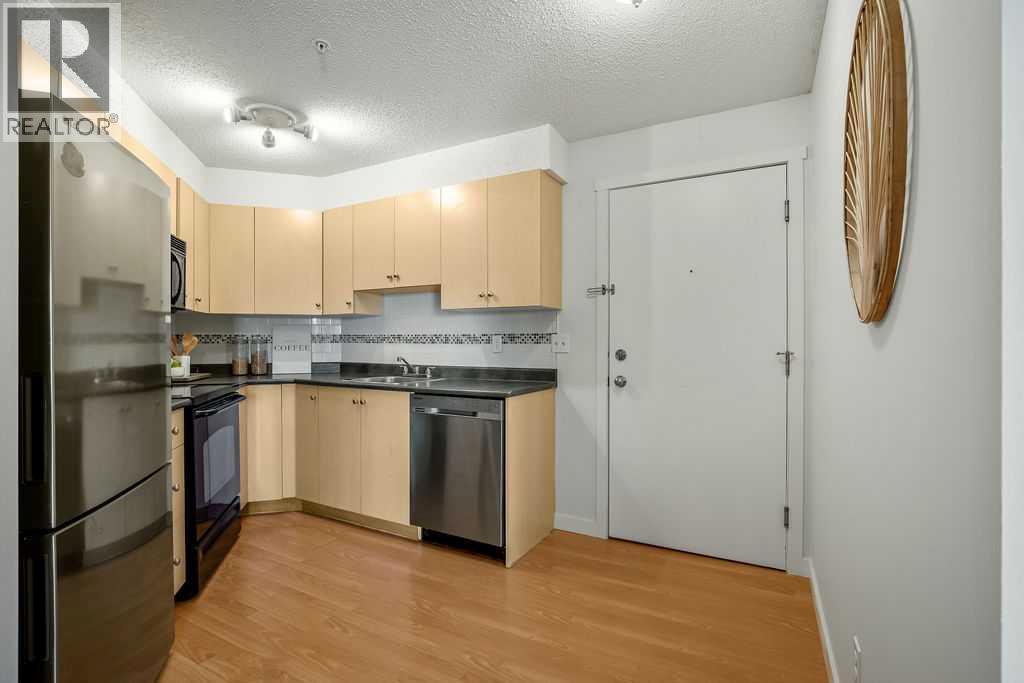 Apartment for Sale in 1212, 2395 Eversyde Avenue SW|Calgary, Alberta T2Y0B4 4