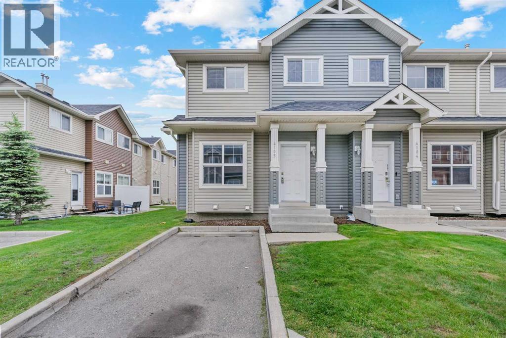 Row / Townhouse for Sale in 4605, 111 Tarawood Lane NE|Calgary, Alberta T3J0H1