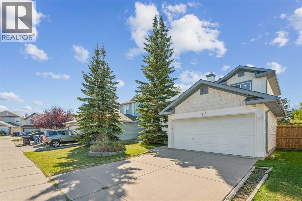 House for Sale in 73 Rocky Ridge Heath NW|Calgary, Alberta T3G4Z7 2