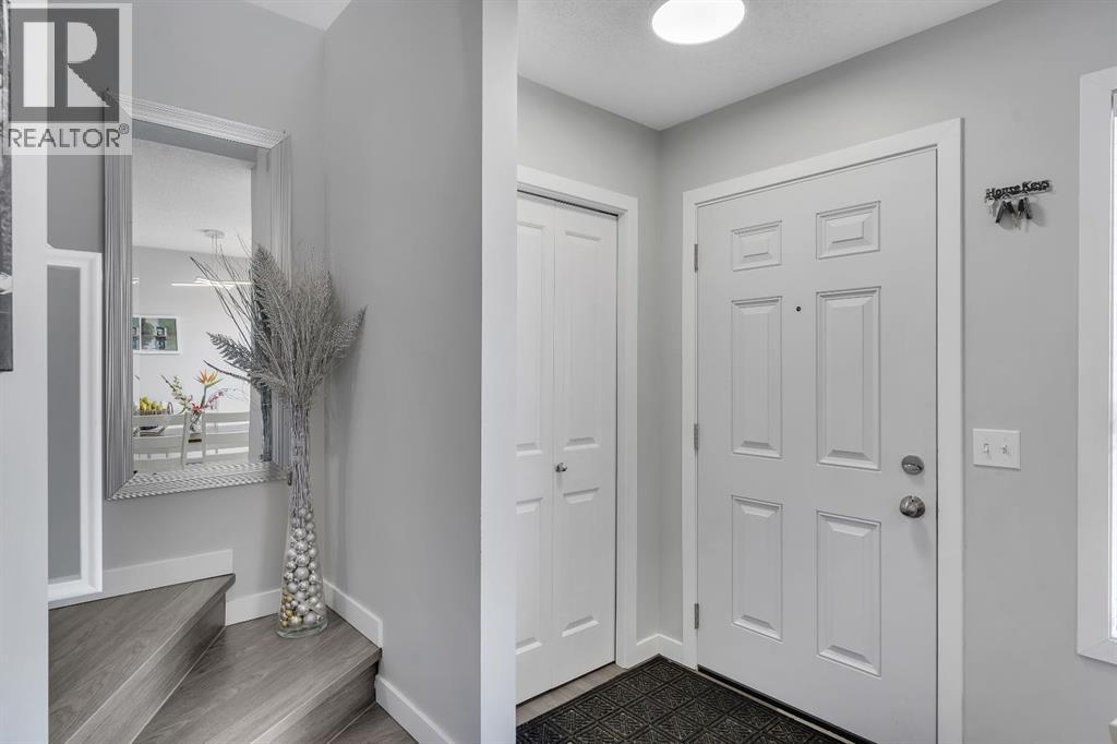 Row / Townhouse for Sale in 257 Saddlebrook Point NE|Calgary, Alberta T3J0G4 3