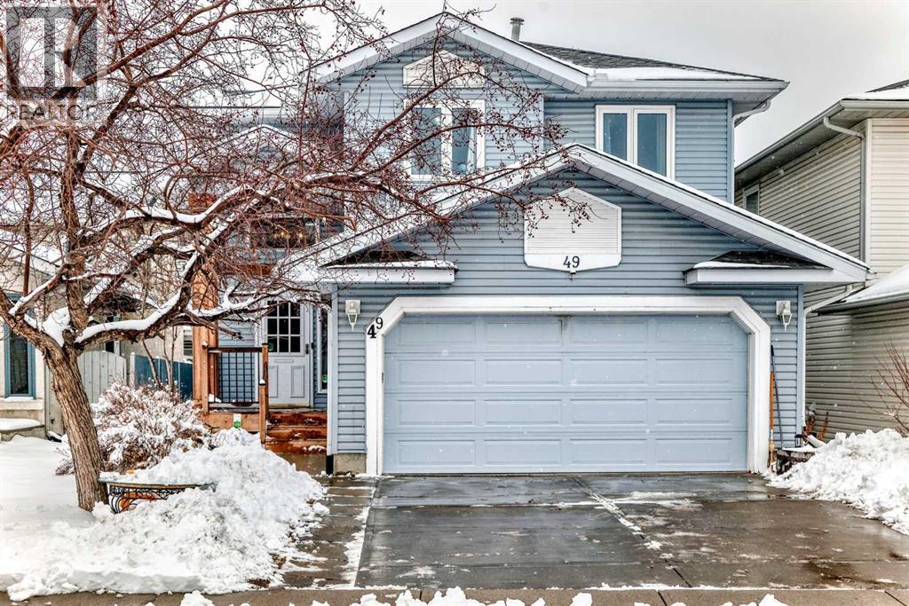 House for Sale in 49 Applewood Court SE|Calgary, Alberta T2A7P7