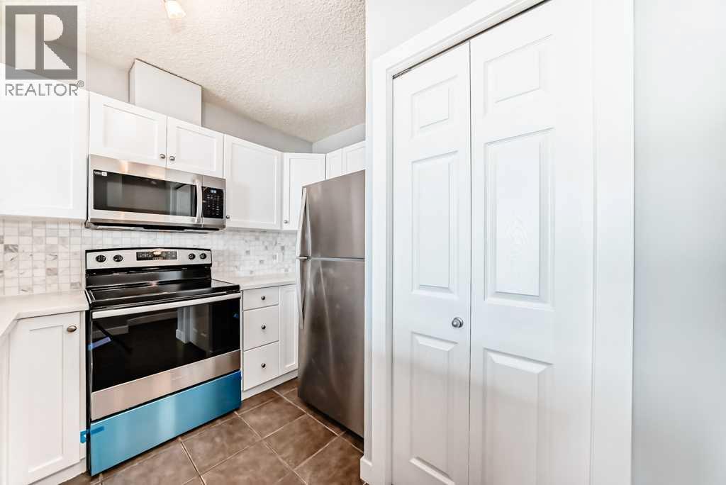 Apartment for Sale in 2507, 1053 10 Street SW|Calgary, Alberta T2R1S6 3