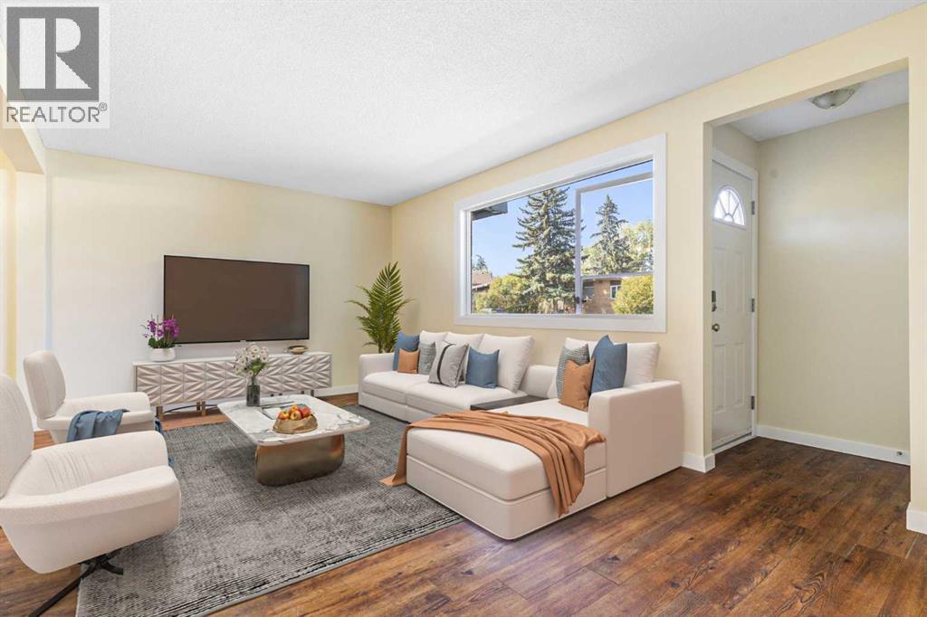 Row / Townhouse for Sale in 32, 80 Galbraith Drive SW|Calgary, Alberta T3E4Z6 2