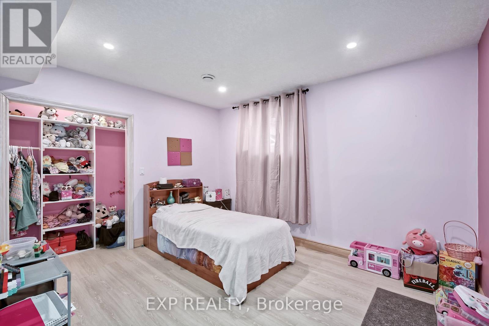 property-image