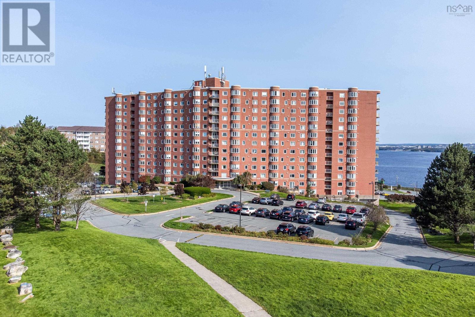 1123 45 Vimy Avenue, Halifax, Nova Scotia B3M4C5