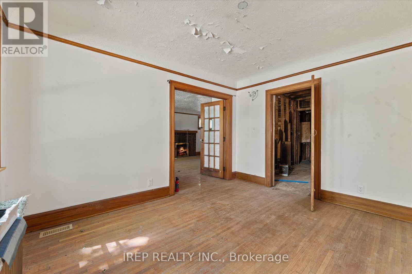 property-image