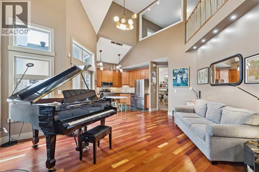 Row / Townhouse for Sale in 3009 Patricia Landing SW|Calgary, Alberta T2T6P5 2