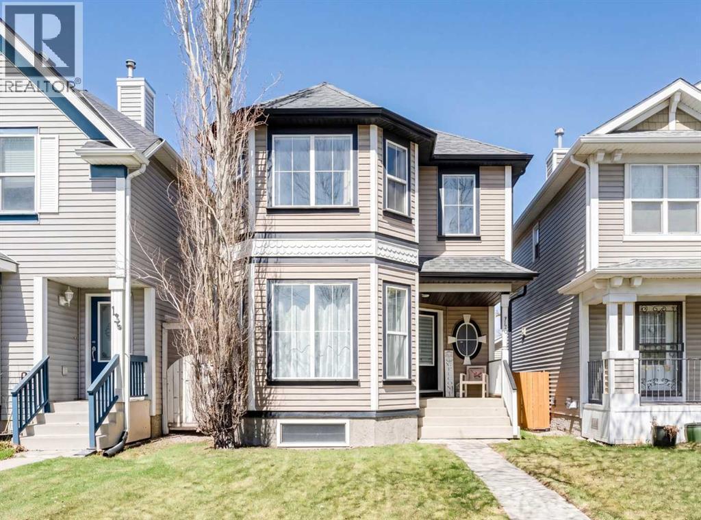 House for Sale in 140 Prestwick Avenue SE|Calgary, Alberta T2Z3S6