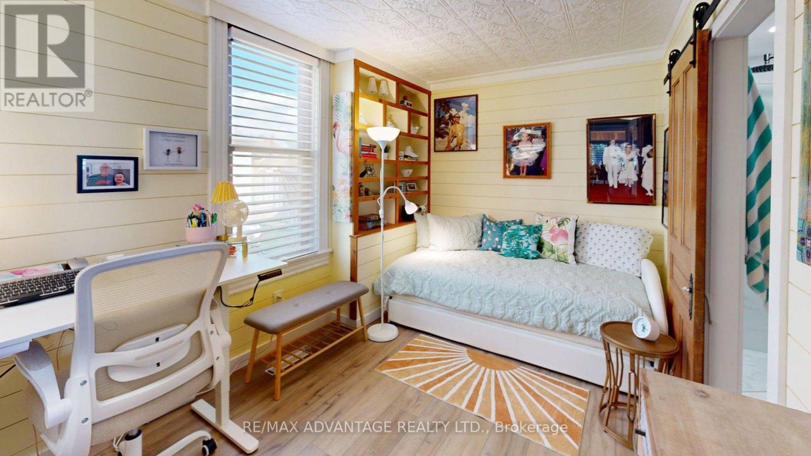 property-image