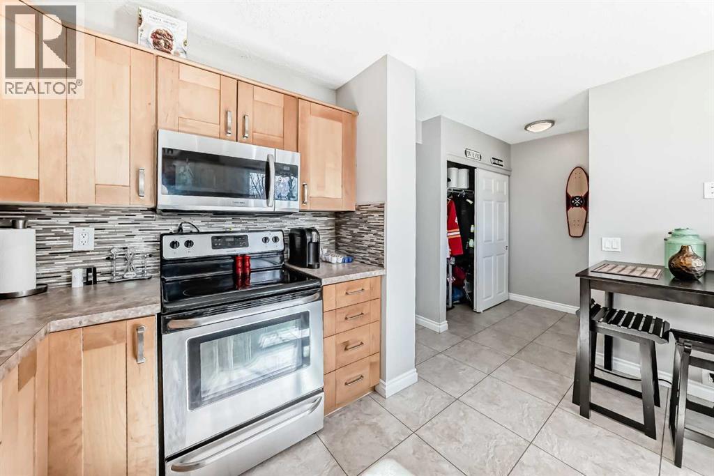 Row / Townhouse for Sale in 13, 1845 Lysander Crescent SE|Calgary, Alberta T2C1X9 3