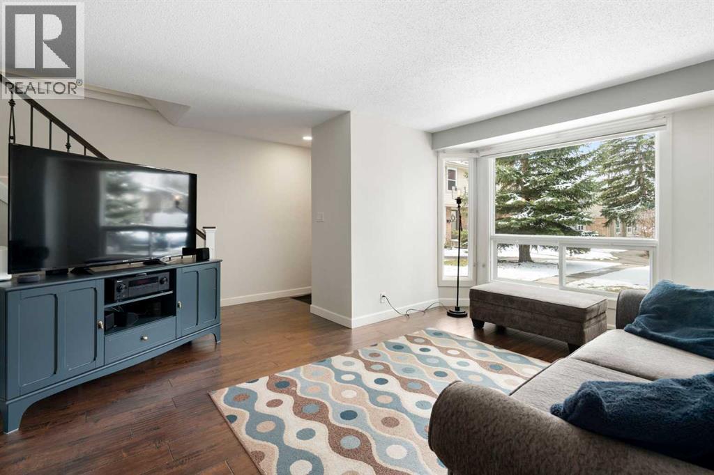 Row / Townhouse for Sale in 144, 123 Queensland Drive SE|Calgary, Alberta T2J5J4 5