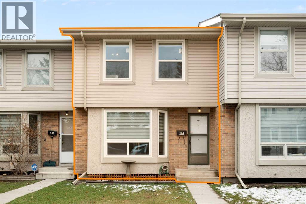 Row / Townhouse for Sale in 144, 123 Queensland Drive SE|Calgary, Alberta T2J5J4 2