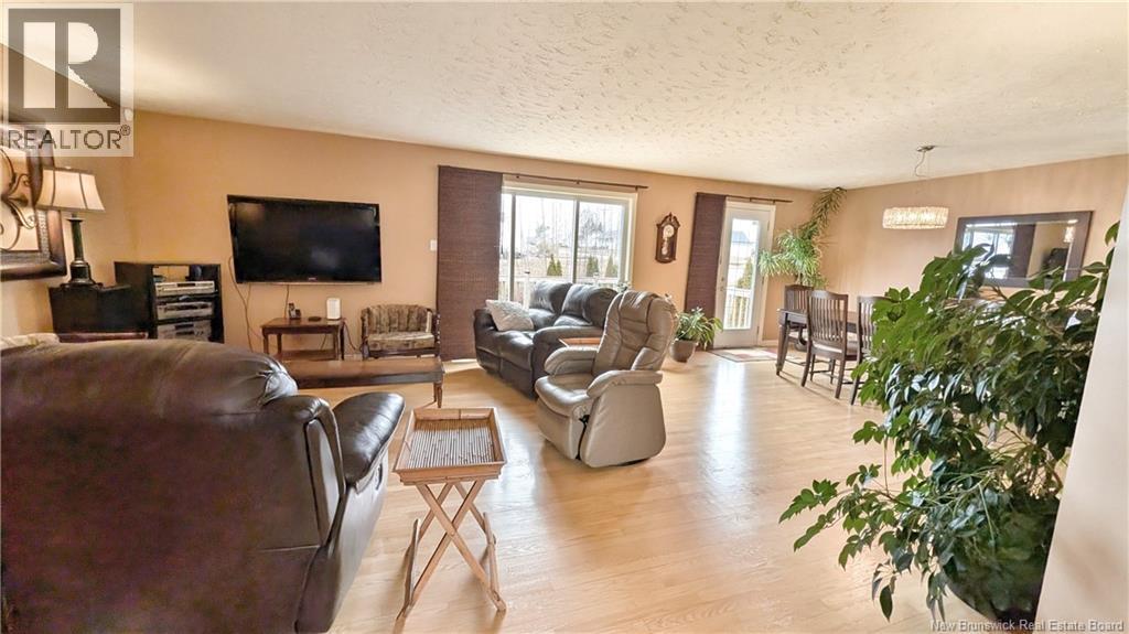 For sale: 499 Carter Court, Bathurst, New Brunswick E2A4S1