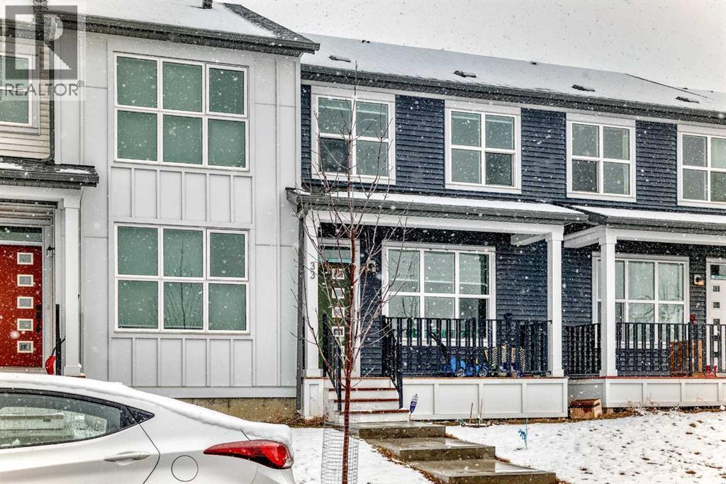 Row / Townhouse for Sale in 33 Savanna Manor NE|Calgary, Alberta T3J2J8 3