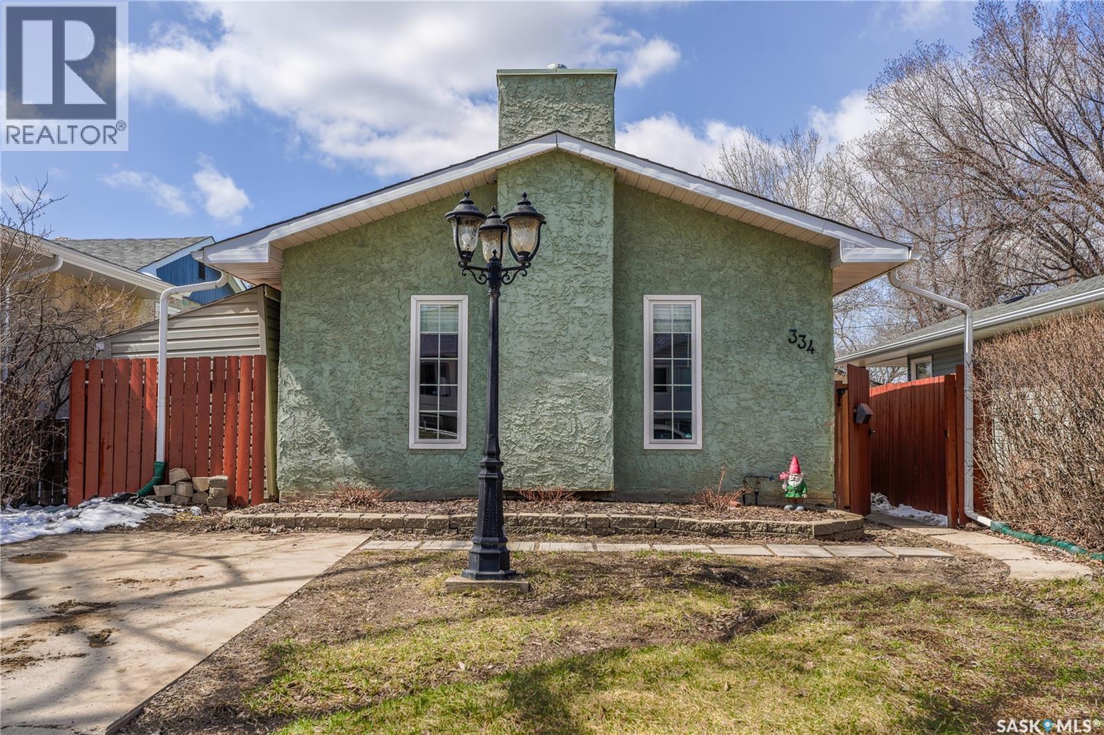 334 Robinson STREET