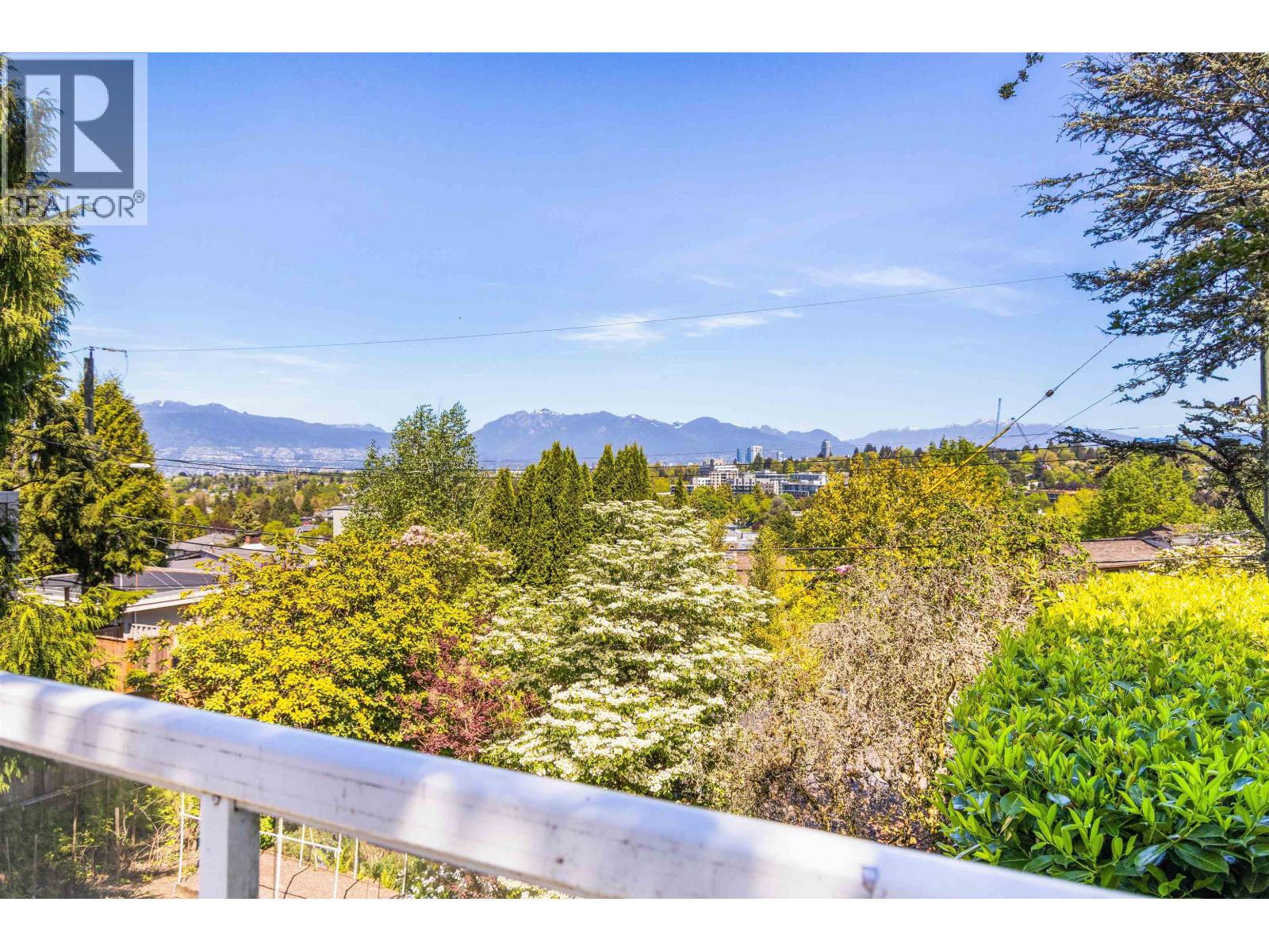 4888 NARVAEZ DRIVE|Vancouver, British Columbia V6L2J2