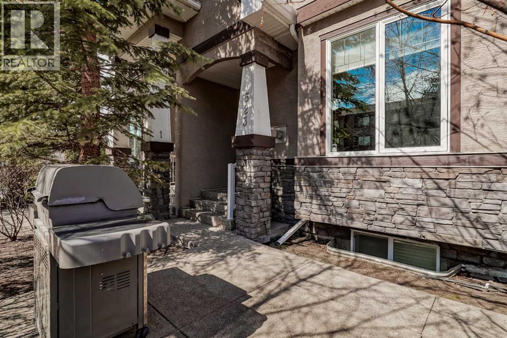 Row / Townhouse for Sale in 1, 523 34 Street NW|Calgary, Alberta T2N2X8 4