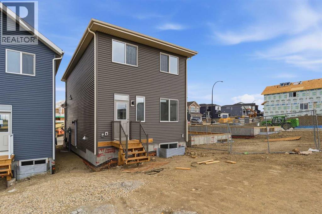 House for Sale in 199 Annette Landing|Calgary, Alberta T3R2K2 2
