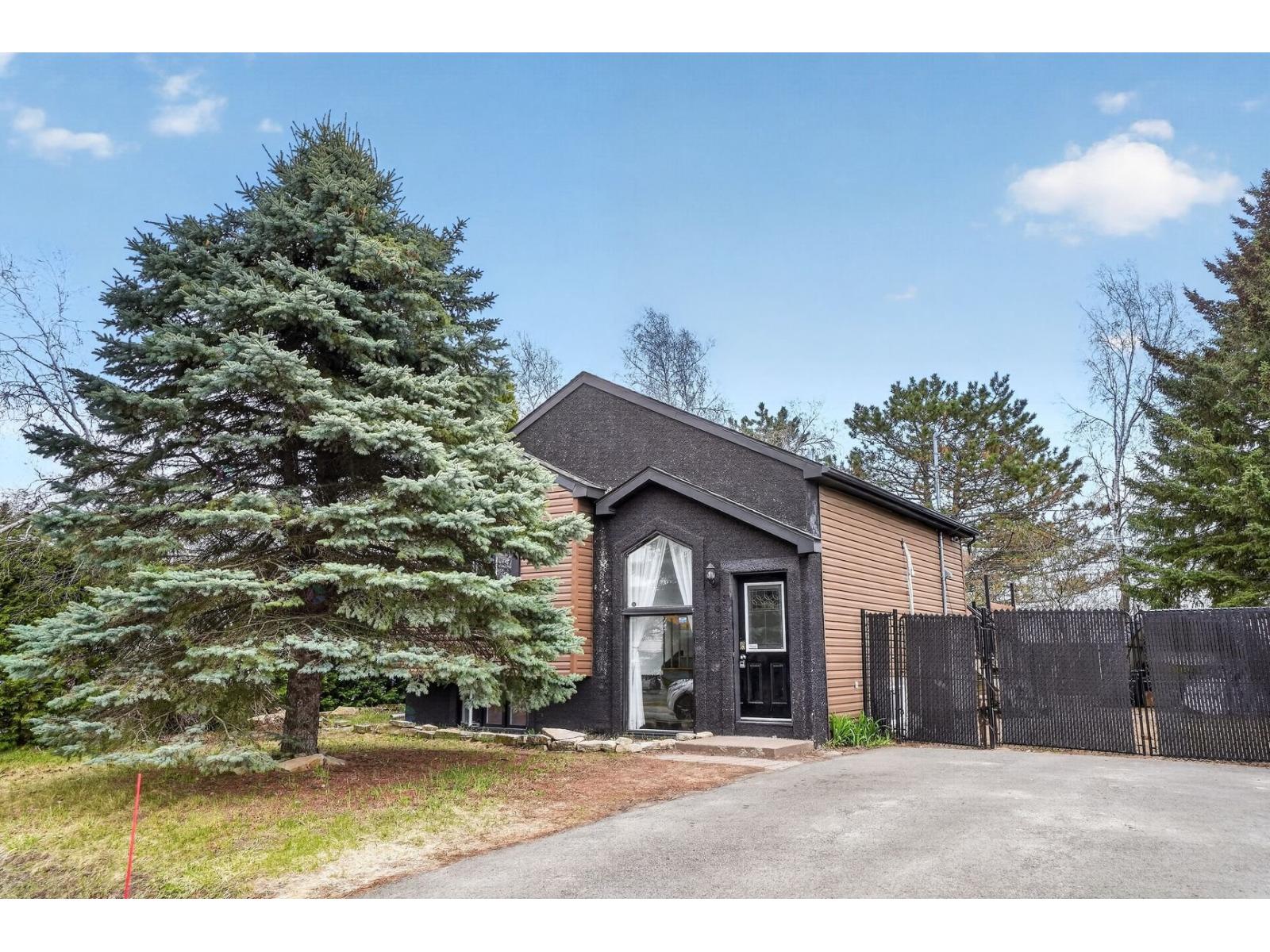 110 Rue de la Sapinière, Lavaltrie, Quebec J7T2Y8