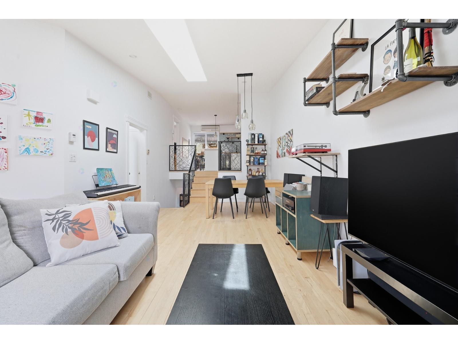 9470 Av. Bruchési, Montréal (Villeray/Saint-Michel/Parc-Extension), Quebec H1Z2P7