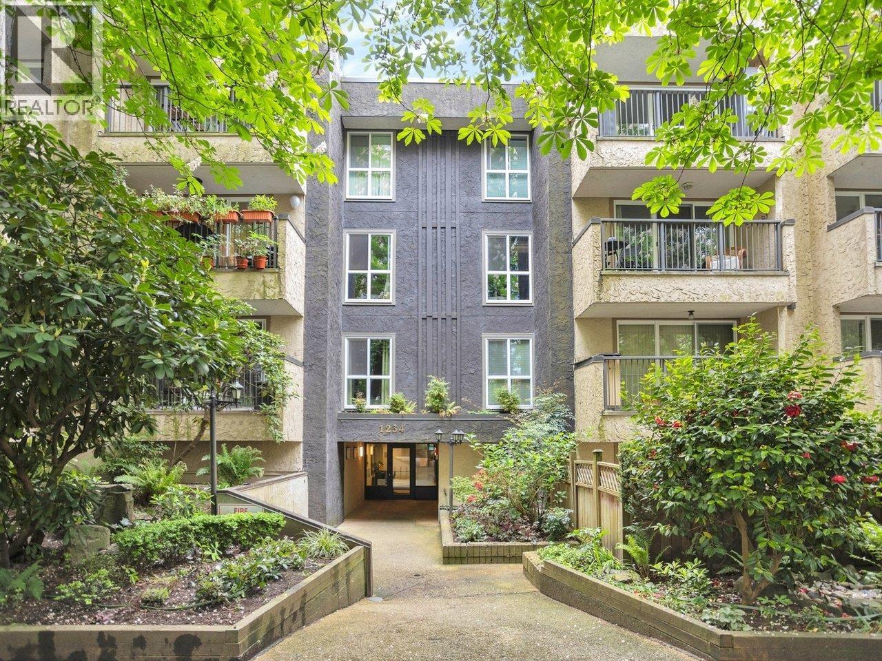 303 1234 PENDRELL STREET|Vancouver, British Columbia V6E1L6